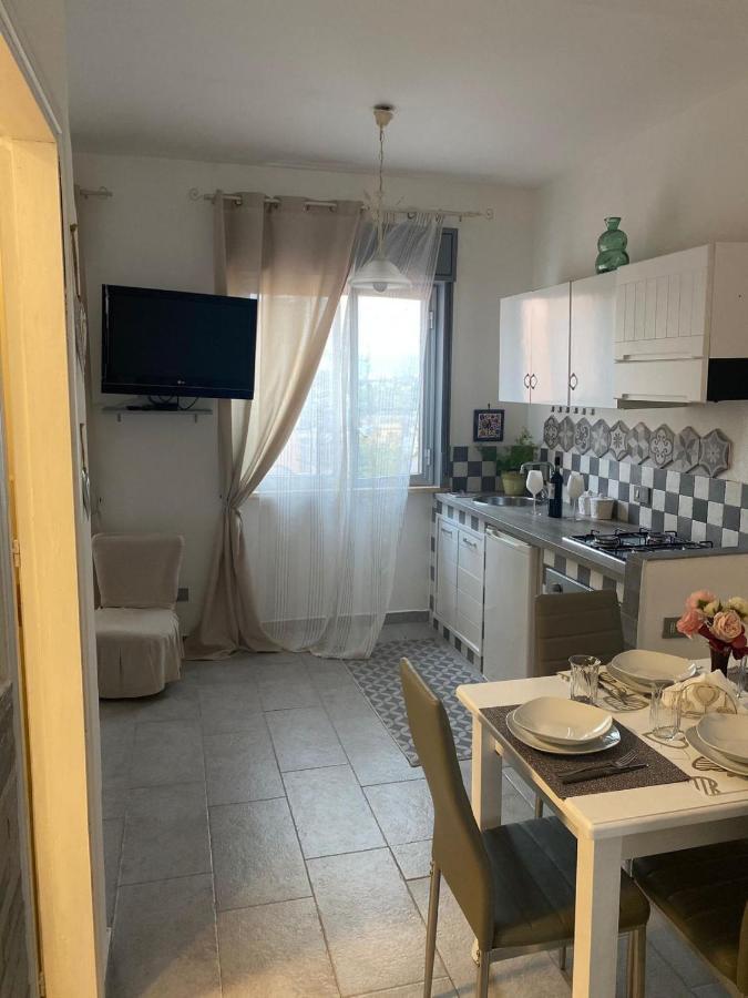 Halley House Мондело Екстериор снимка