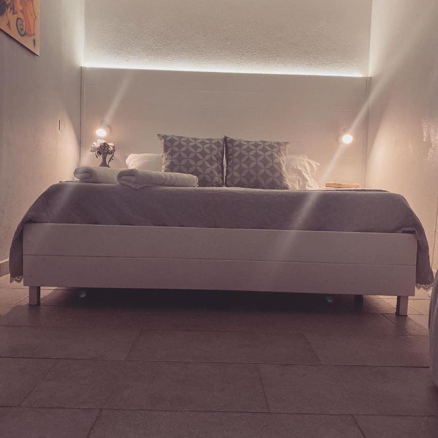 Halley House Мондело Екстериор снимка